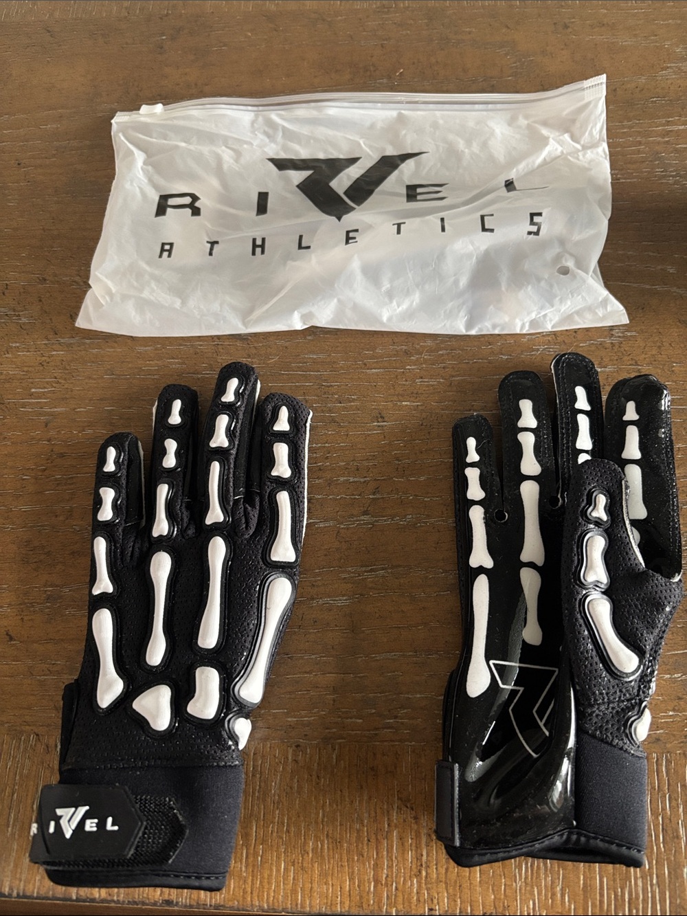 Rivel Athletics skeleton football gloves (new) youth medium